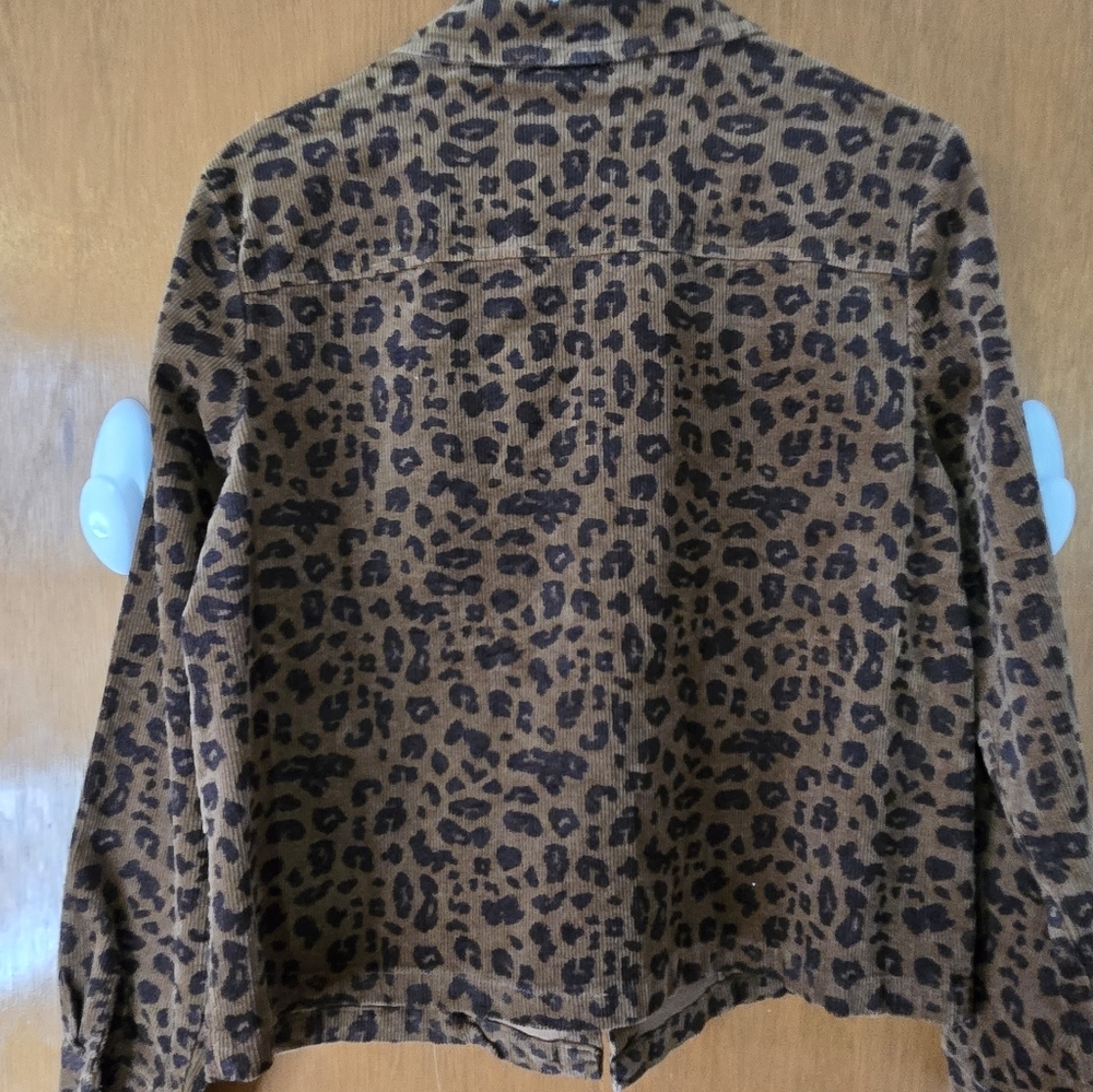 NWT, Nasty Gal Leopard Print Button-Up Jacket Size 6. - Picture 5 of 5